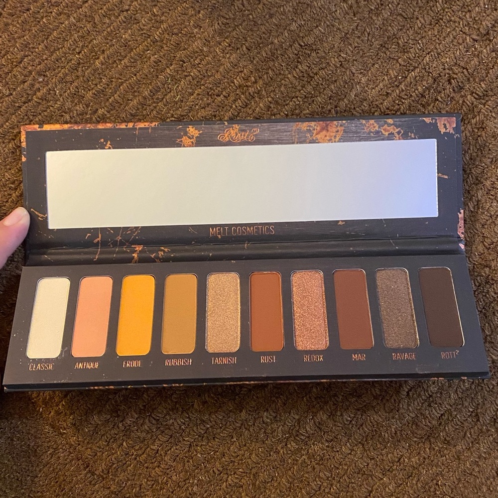New Melt Cosmetics Rust Palette